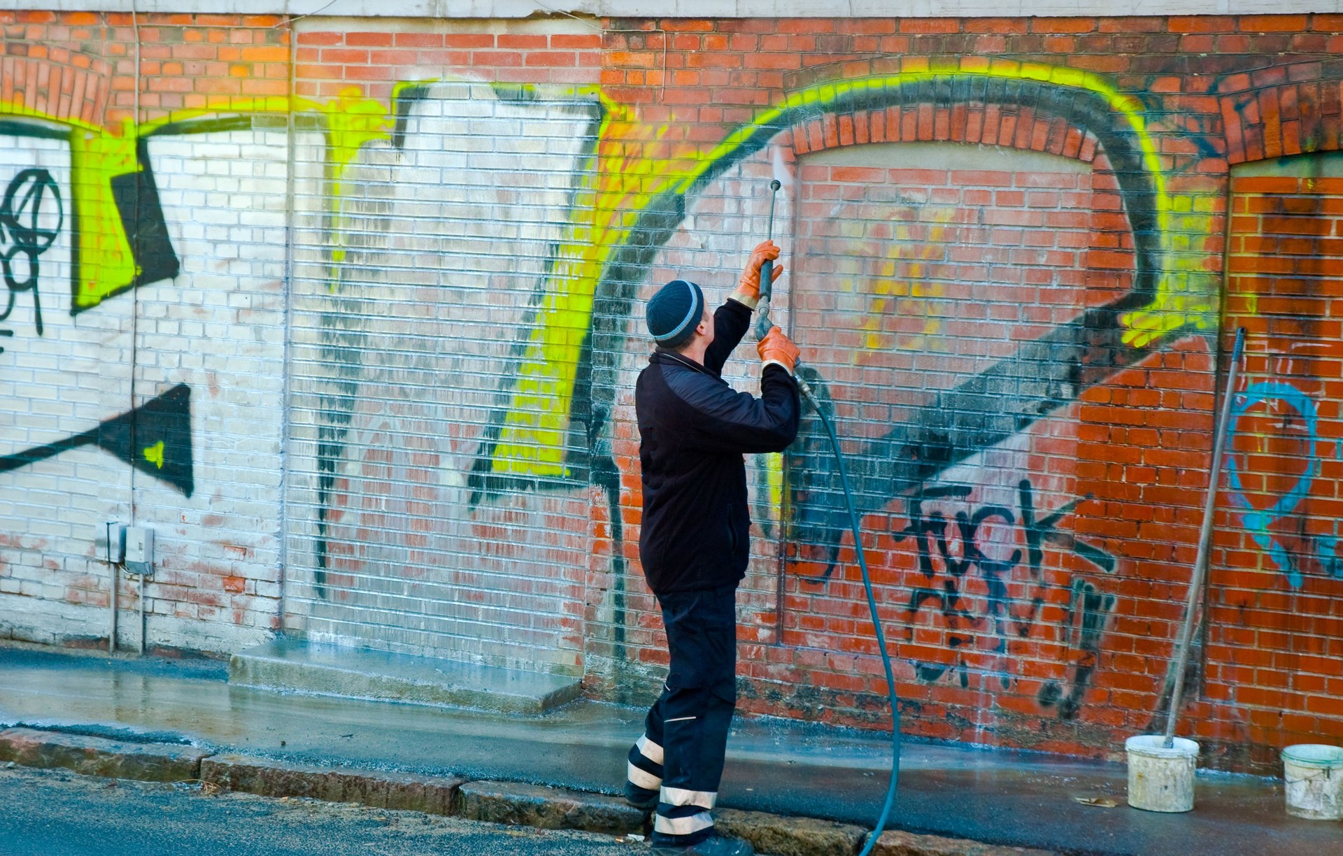 graffiti removal